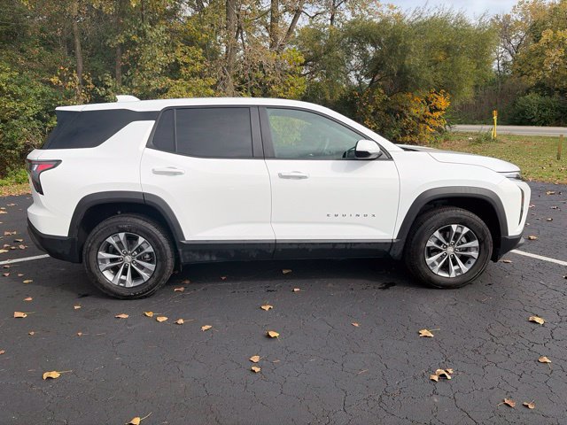 Used 2026 Chevrolet Equinox LT FWD image 9