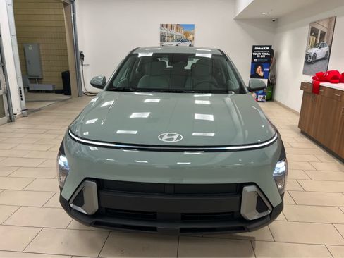 New 2026 Hyundai Kona SE image 3