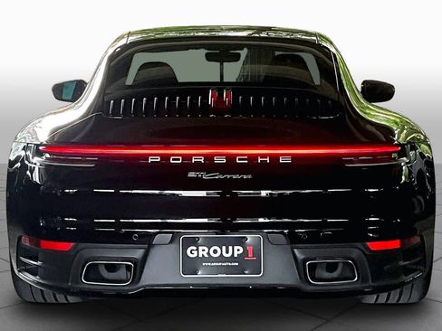 Used 2024 Porsche 911 Carrera RWD image 4