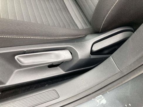 Used 2025 Volkswagen Jetta S FWD image 19