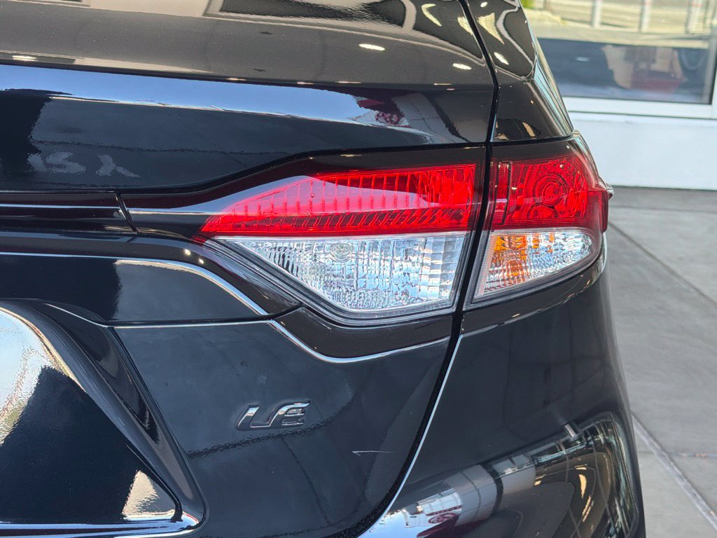 Certified 2025 Toyota Corolla LE FWD image 14