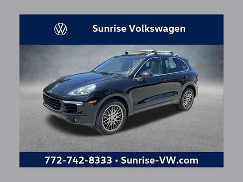 Used 2017 Porsche Cayenne S AWD/4WD image 1