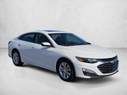 Used 2024 Chevrolet Malibu LT FWD image 3