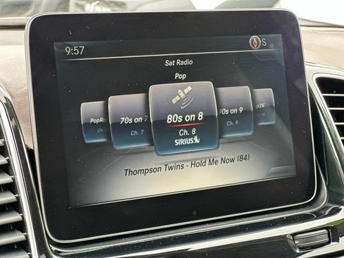 Used 2018 Mercedes-Benz GLS 450 4MATIC image 19