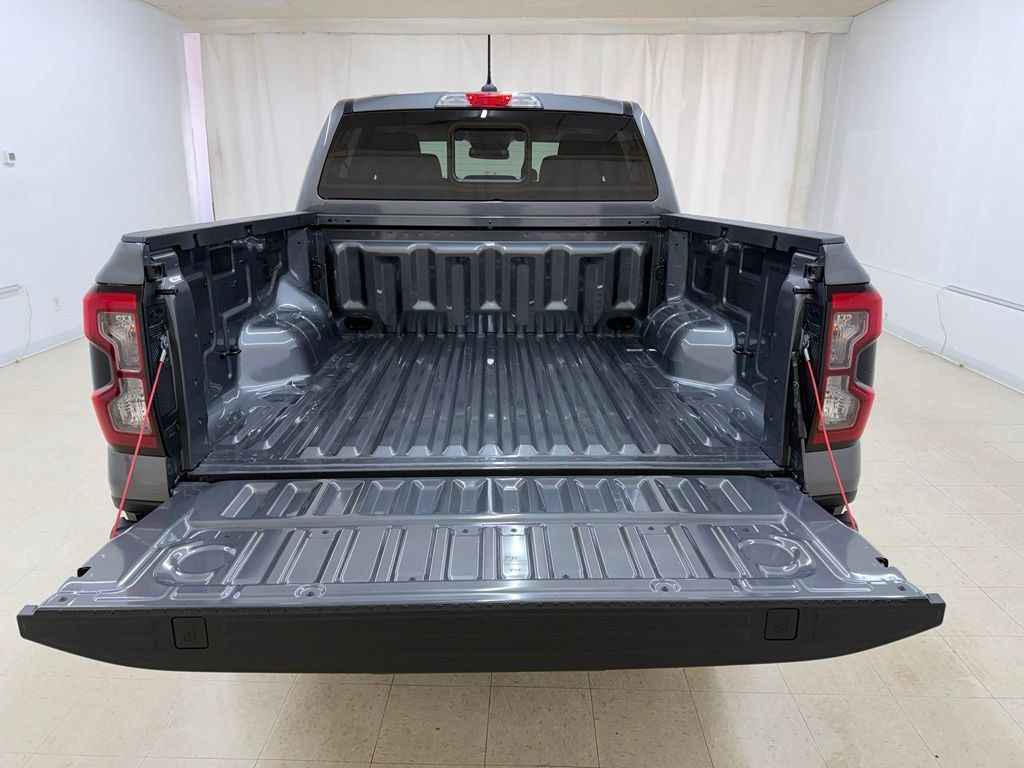 New 2026 Ford Ranger XLT w/ Equipment Group 301A High AWD/4WD image 4