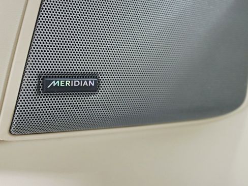 Used 2016 Land Rover LR4 HSE image 34