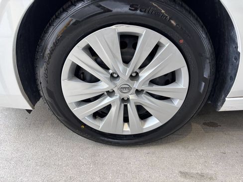 Used 2025 Nissan Sentra S FWD image 31