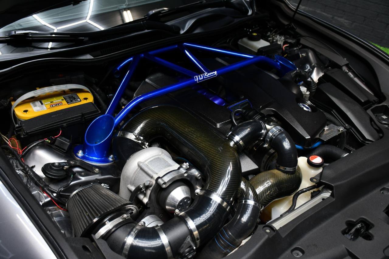 Used 2015 Lexus RC F w/ Premium Package RWD image 12