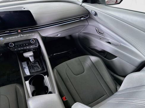 Certified 2025 Hyundai Elantra SEL FWD image 27
