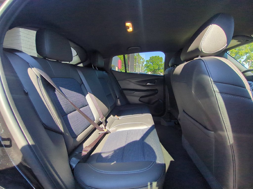 Used 2026 Buick Envista Preferred FWD image 26