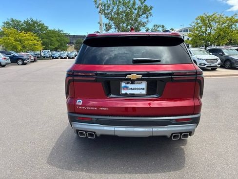 New 2026 Chevrolet Traverse LT w/ Driver Confidence Package AWD/4WD image 5