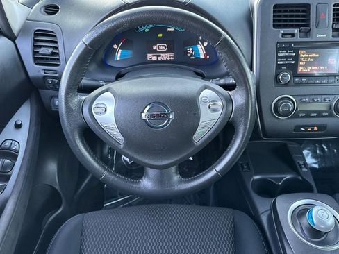 Used 2015 Nissan Leaf S w/ Charge Package image 26