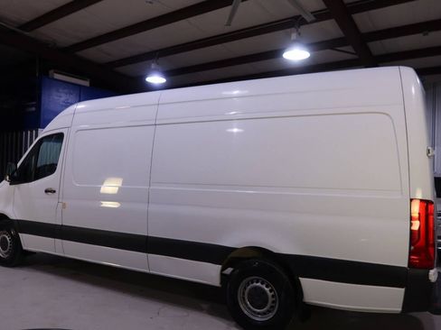Used 2021 Mercedes-Benz Sprinter 2500 w/ Driver Convenience Package image 2