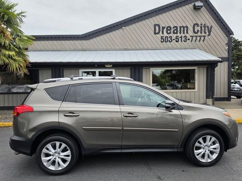 Used 2015 Toyota RAV4 Limited w/ Technology Package AWD/4WD image 5