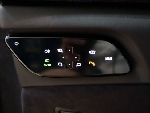 Certified 2025 Ferrari Purosangue AWD/4WD image 28
