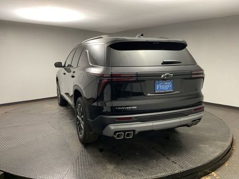New 2026 Chevrolet Traverse LT w/ Sun and Wheel Package image 5