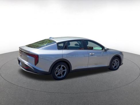 Used 2025 Kia K4 FWD image 15
