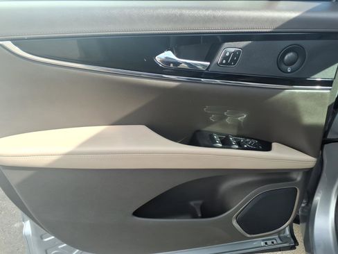 Certified 2022 Lincoln Nautilus Reserve w/ Equipment Group 201A image 11