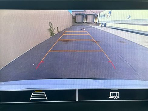 Used 2021 GMC Acadia SLE w/ Driver Convenience Package AWD/4WD image 30