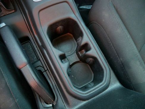 Used 2021 Jeep Gladiator Sport image 28