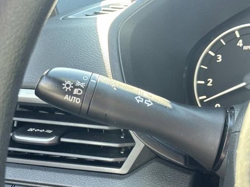 Used 2022 Nissan Altima 2.5 SV image 31