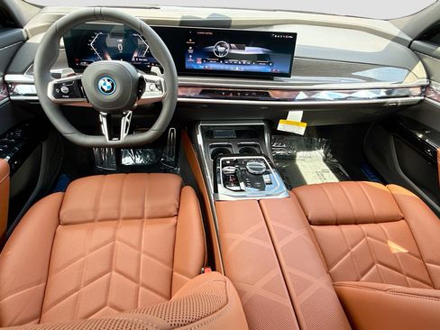 New 2026 BMW 750e xDrive AWD/4WD image 16