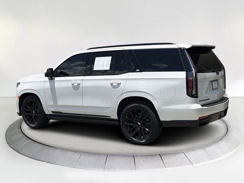 Used 2023 Cadillac Escalade Sport Platinum w/ LPO, ONYX Package AWD/4WD image 3