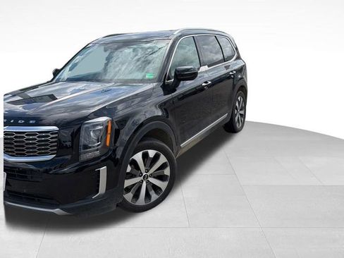 Used 2020 Kia Telluride S FWD image 3