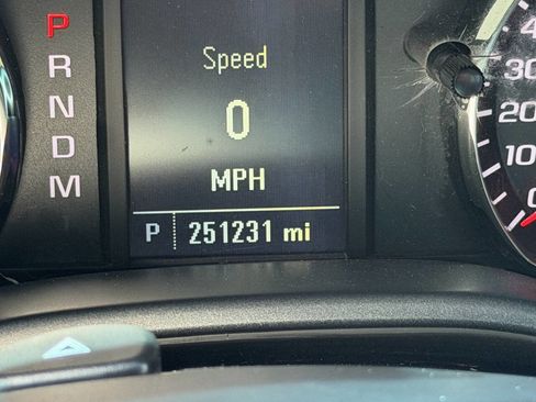 Used 2016 GMC Sierra 1500 2WD Regular Cab image 10