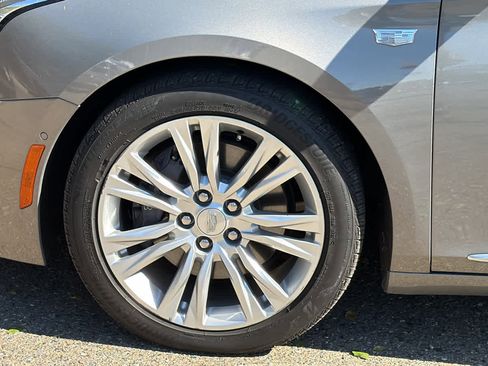 Used 2019 Cadillac XTS Luxury image 9