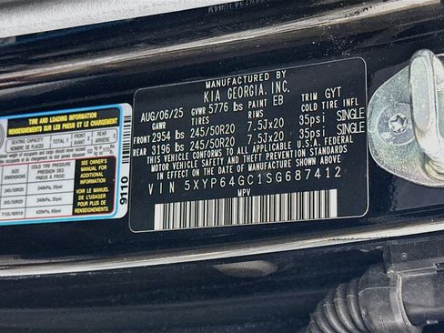 Used 2025 Kia Telluride S FWD image 12