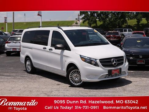 Used 2023 Mercedes-Benz Metris Passenger image 1
