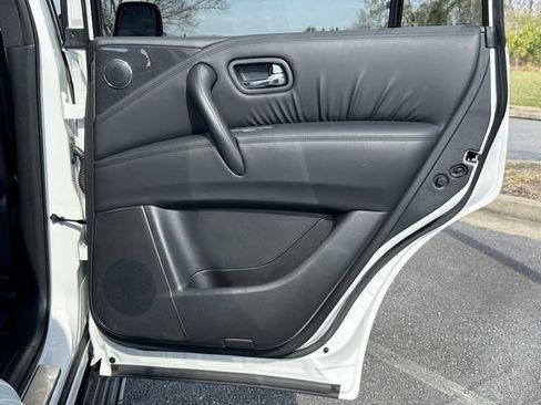 Used 2024 Nissan Armada SL w/ Midnight Edition Package image 17