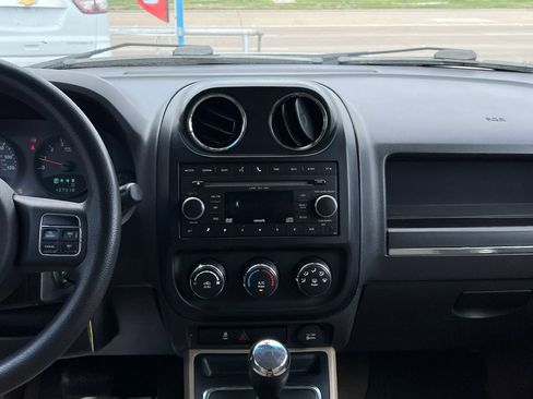 Used 2011 Jeep Compass 2WD image 19