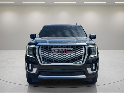 Used 2023 GMC Yukon Denali AWD/4WD image 8