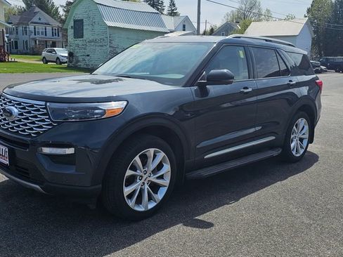 Used 2022 Ford Explorer Platinum w/ Equipment Group 601A AWD/4WD image 4