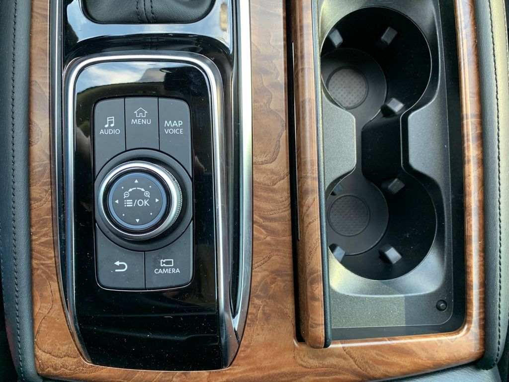 Used 2023 Nissan Armada SL w/ Captain's Chairs Package RWD image 19