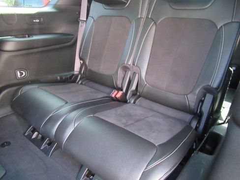 Used 2024 Jeep Grand Cherokee L Altitude RWD image 37