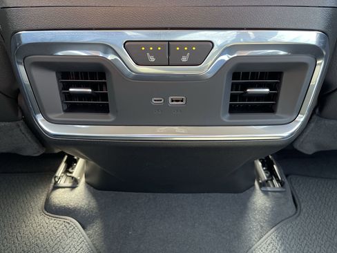 New 2025 GMC Sierra 1500 Denali image 57