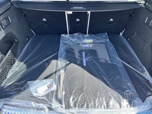 New 2026 Mercedes-Benz GLC 300 image 26