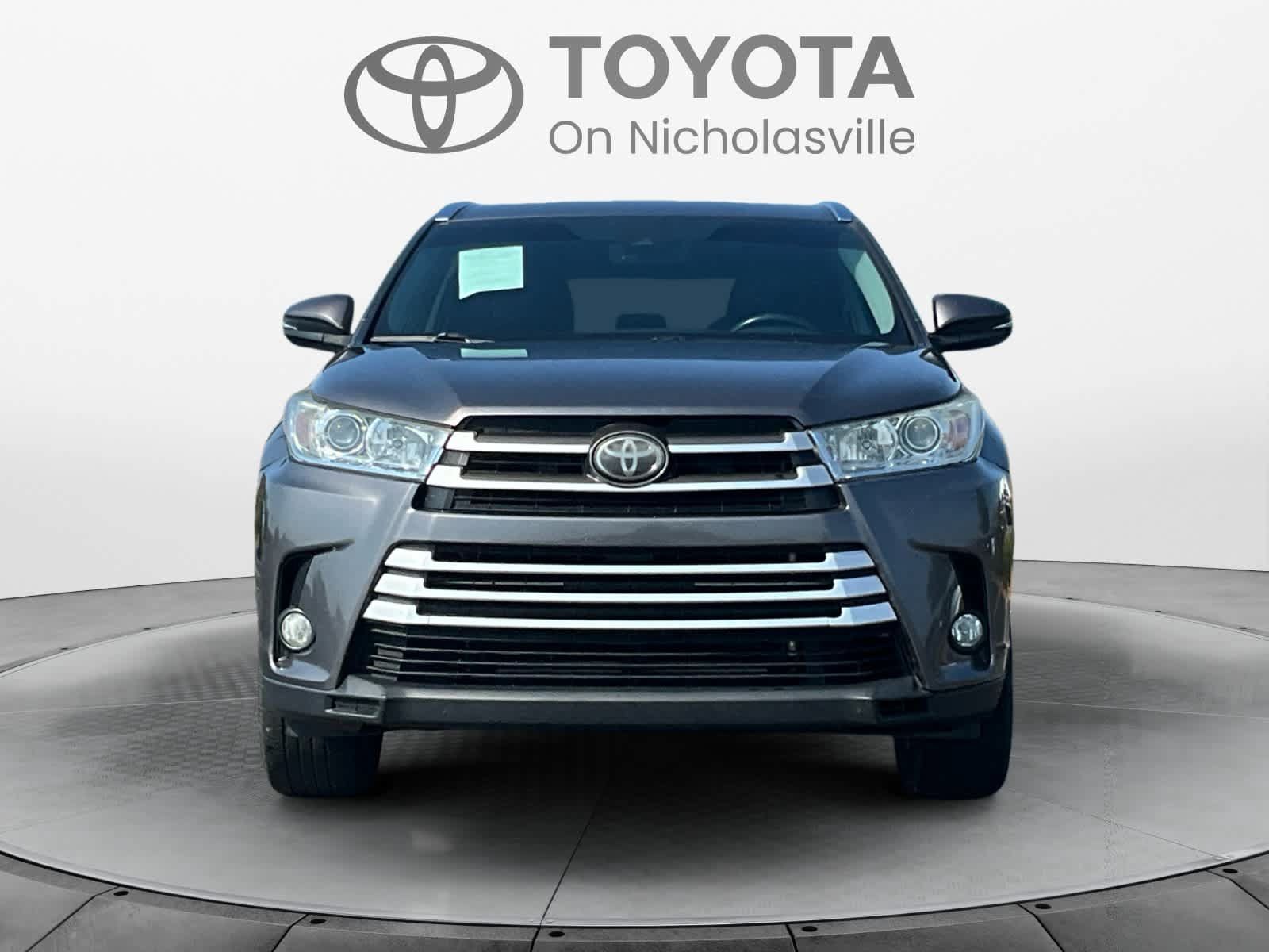 Used 2018 Toyota Highlander XLE FWD image 8