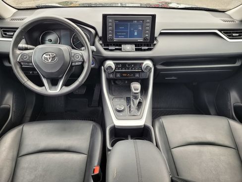Used 2022 Toyota RAV4 XLE Premium AWD/4WD image 12