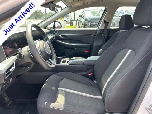 Used 2025 Hyundai Sonata SEL FWD image 15