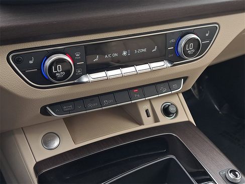 Certified 2023 Audi Q5 2.0T Premium w/ Convenience Package image 14