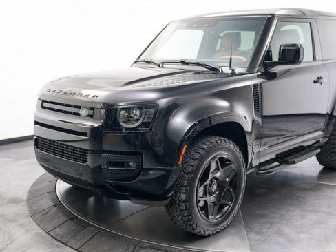 Used 2024 Land Rover Defender 90 V8 image 9