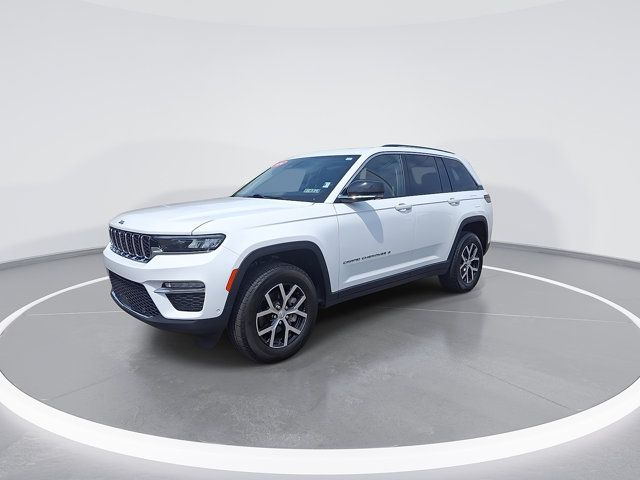 Used 2024 Jeep Grand Cherokee Limited w/ Luxury Tech Group II AWD/4WD image 5