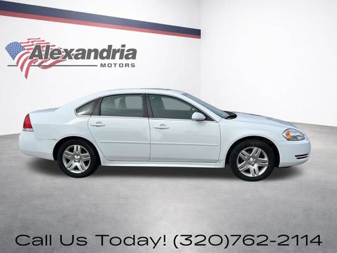 Used 2015 Chevrolet Impala LT w/ LT Sunroof Package image 5