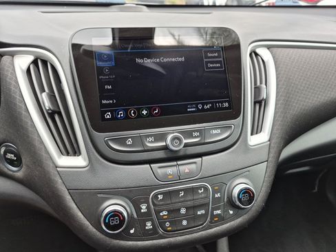 Used 2022 Chevrolet Malibu LT FWD image 12