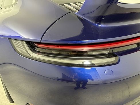 Certified 2023 Porsche 911 Carrera image 18
