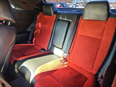 Used 2018 Dodge Challenger R/T Scat Pack image 19